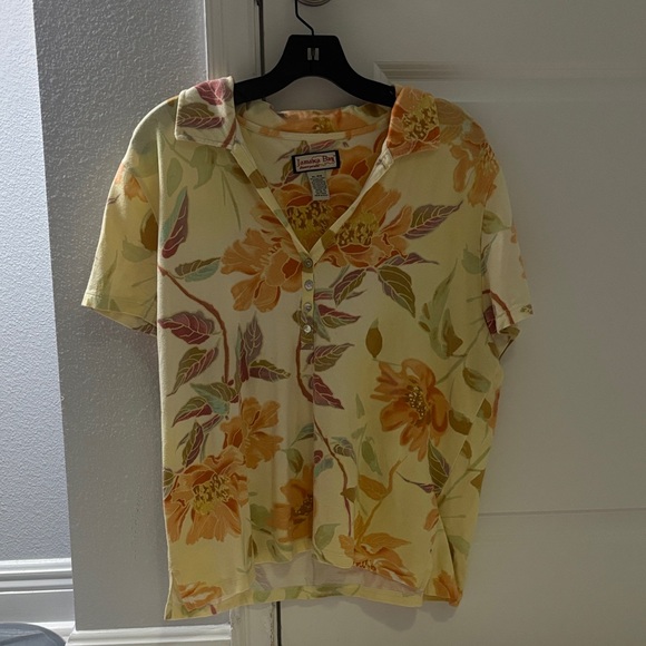 ☀️GORGEOUS☀️ Jamaica Bay Yellow and Orange Floral Shirt - Picture 4 of 9